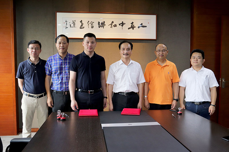 中達(dá)集團(tuán)海港物流簽約-(6).jpg